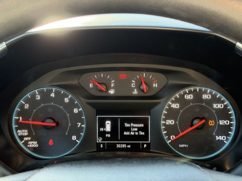 Used 2020 Chevrolet Equinox LS w/ LS Convenience Package FWD image 15