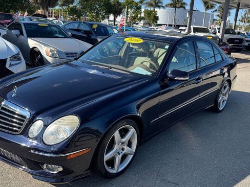 Used 2009 Mercedes-Benz E 350 Sedan w/ Premium 1 Pkg image 1