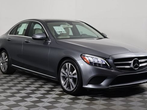 Used 2020 Mercedes-Benz C 300 Sedan image 3