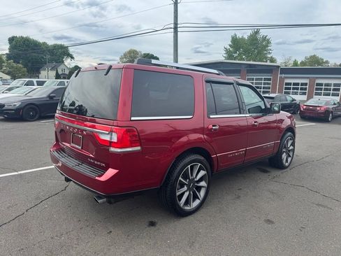 Used 2017 Lincoln Navigator Reserve AWD/4WD image 10