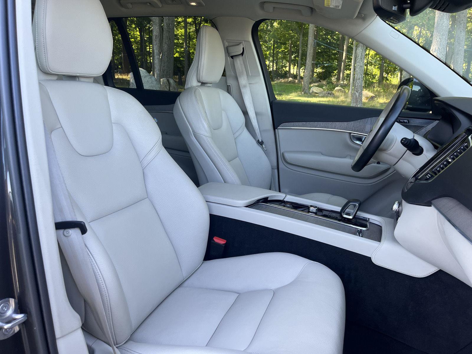 Used 2023 Volvo XC90 B6 Plus w/ Protection Package AWD/4WD image 37