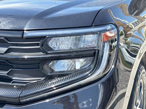 Used 2025 Ford Expedition Active AWD/4WD image 12