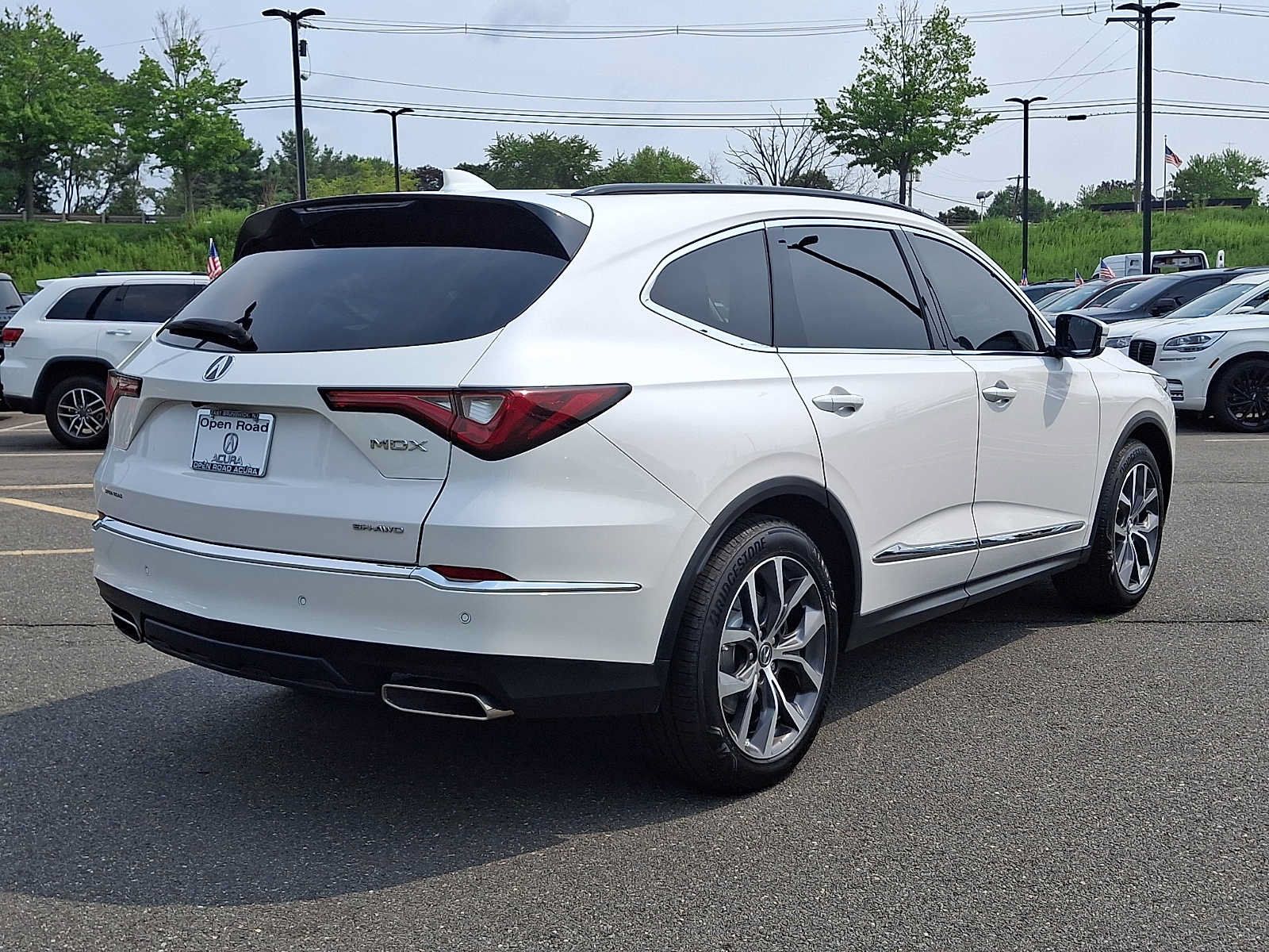 Certified 2024 Acura MDX w/ Technology Package AWD/4WD image 6