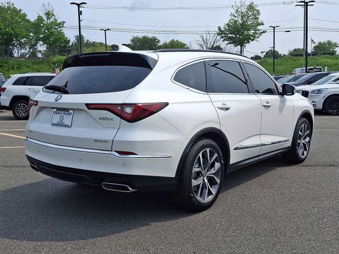 Certified 2024 Acura MDX SH-AWD w/ Technology Package image 6