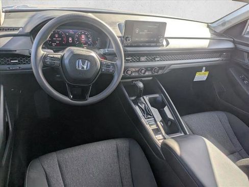 Used 2025 Honda Accord SE image 15