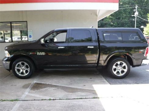 Used 2018 RAM 1500 Laramie w/ Convenience Group image 20