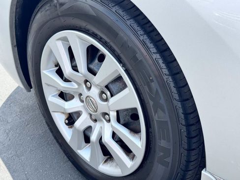 Used 2014 Nissan Altima 2.5 S FWD image 22