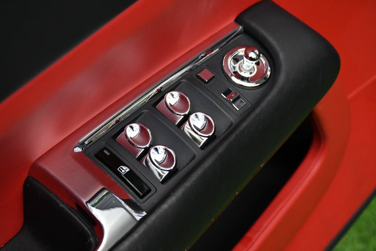 Used 2017 Rolls-Royce Wraith RWD image 14