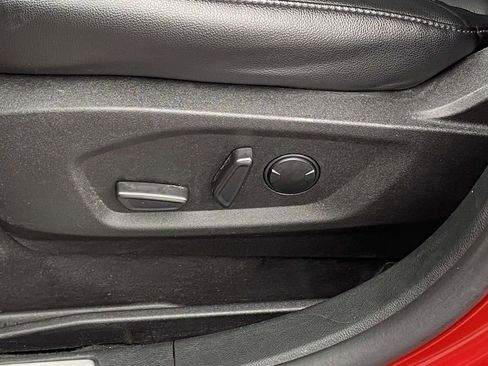 Used 2024 Ford Edge Titanium image 14