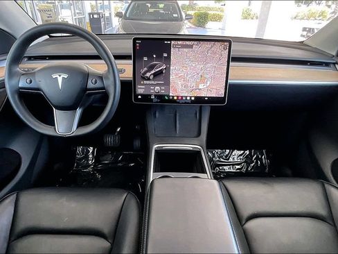 Used 2023 Tesla Model Y Long Range AWD/4WD image 7