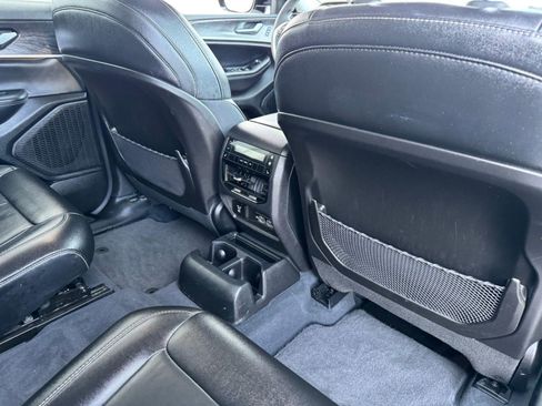 Used 2023 Jeep Grand Cherokee L Limited w/ Black Appearance Package image 14