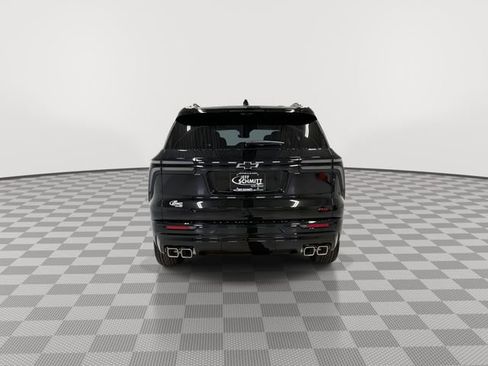 New 2026 Chevrolet Traverse RS w/ LPO, Floor Liner Package image 9