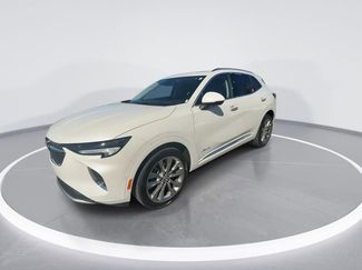 Used 2023 Buick Envision Avenir video 4