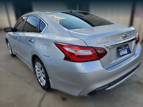 Used 2018 Nissan Altima 2.5 S w/ S Convenience Package image 7