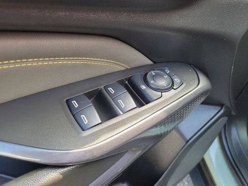 Used 2025 Chevrolet Trax ACTIV w/ Driver Confidence Package image 16