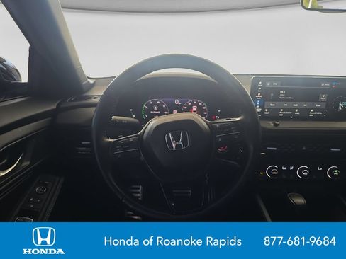 Used 2024 Honda Accord Sport image 13