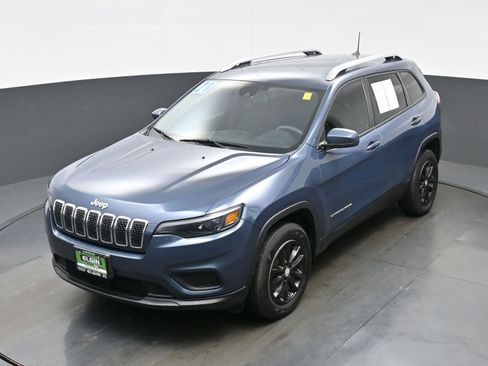 Used 2021 Jeep Cherokee Latitude AWD/4WD image 32