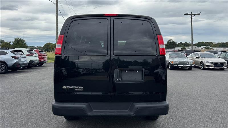 Used 2015 Chevrolet Express 2500 LS RWD image 6