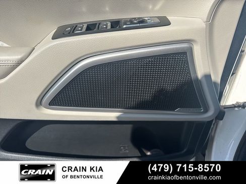 Used 2020 Kia Telluride S w/ S 8 Passenger Seating Package image 24