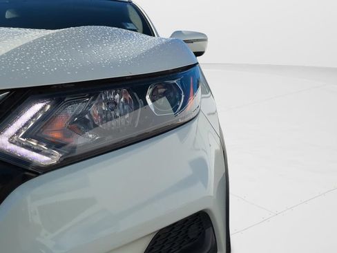 Certified 2021 Nissan Rogue Sport SV FWD image 24