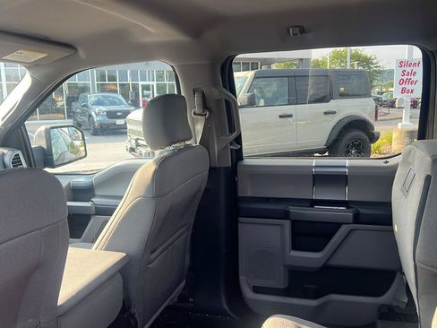 Used 2016 Ford F150 XLT w/ Equipment Group 302A Luxury AWD/4WD image 14