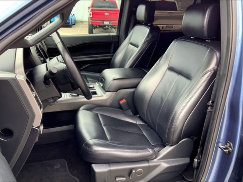Used 2019 Ford Expedition XLT w/ Equipment Group 201A RWD image 8