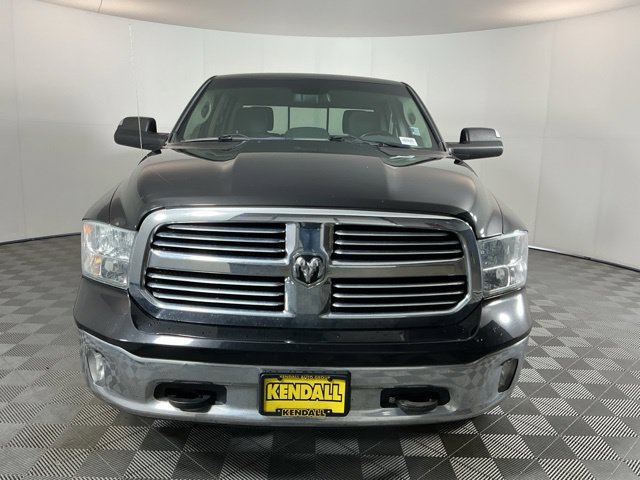 Used 2014 RAM 1500 Classic SLT w/ SLT Plus D←cor Group AWD/4WD image 2