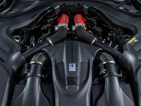 Certified 2024 Ferrari Roma Spider RWD image 56