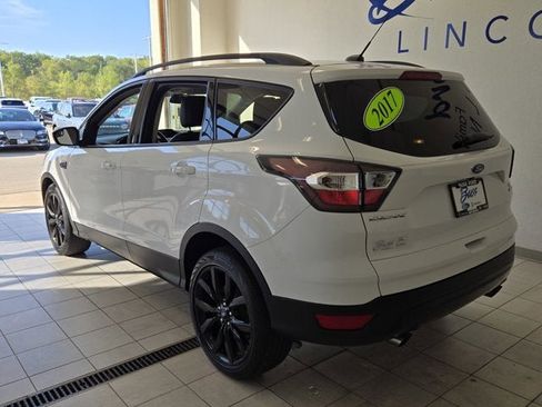 Used 2017 Ford Escape SE w/ SE Sport Appearance Package image 13