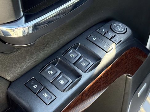 Used 2018 GMC Sierra 1500 SLT w/ SLT Premium Package image 14