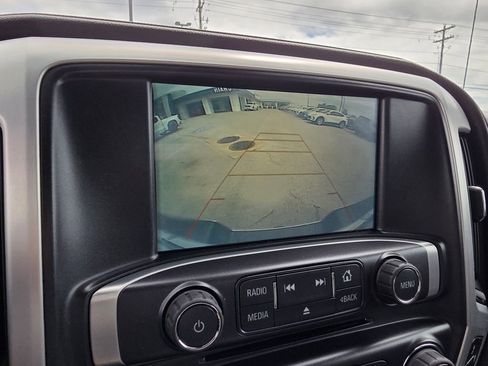 Used 2018 GMC Sierra 1500 SLT AWD/4WD image 17