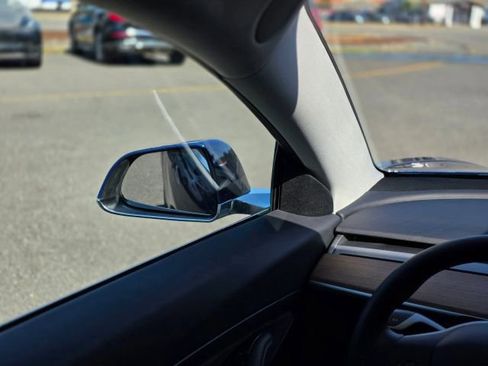 Used 2020 Tesla Model 3 Standard Range Plus image 14