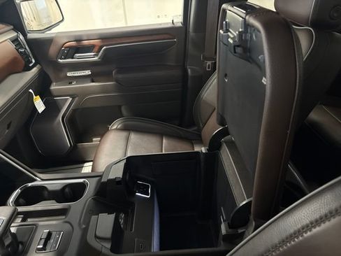 Used 2023 GMC Sierra 1500 Denali AWD/4WD image 37