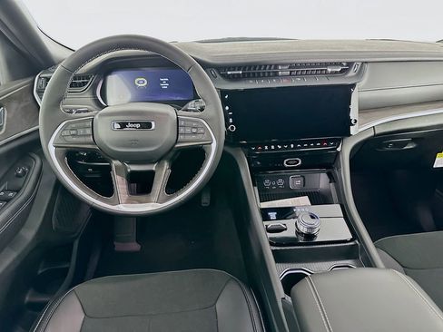 New 2026 Jeep Grand Cherokee L 4WD image 31