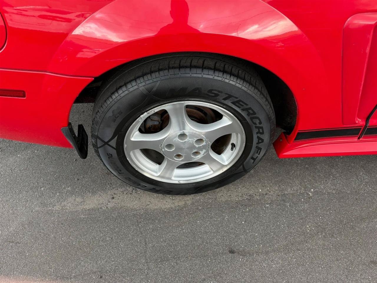 Used 2002 Ford Mustang Convertible RWD image 17