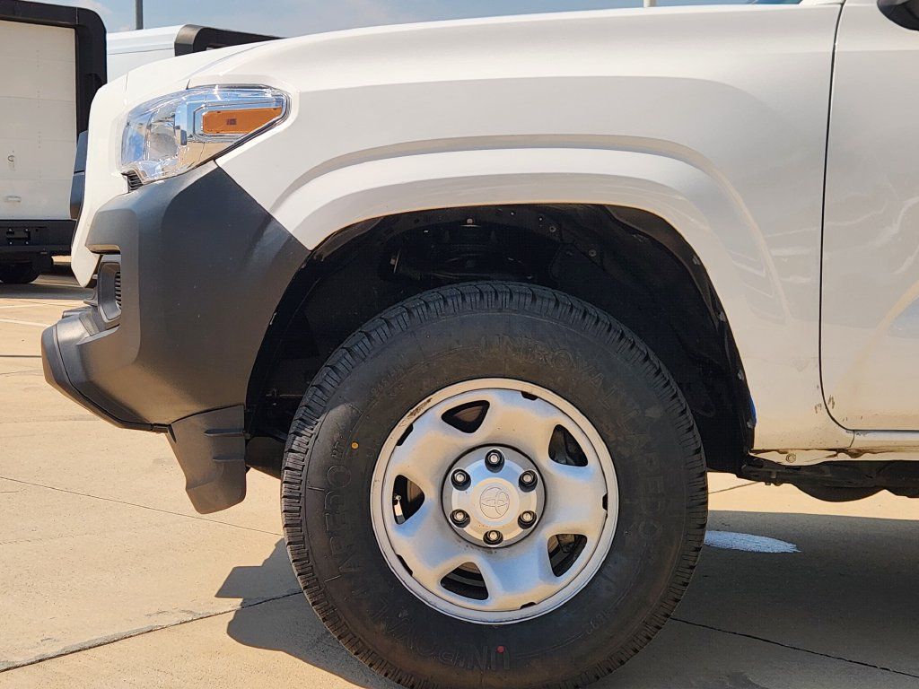 Used 2022 Toyota Tacoma SR RWD image 10