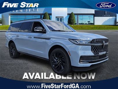 Used 2025 Lincoln Navigator L Reserve w/ Jet Appearance Package