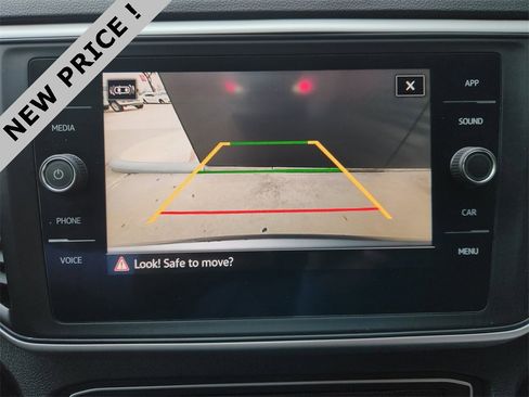 Used 2021 Volkswagen Atlas SE w/ Panoramic Sunroof Package image 17