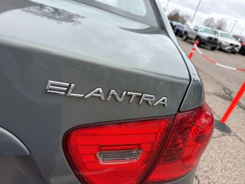 Used 2009 Hyundai Elantra GLS image 10