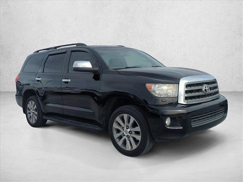 Used 2015 Toyota Sequoia Limited RWD image 3