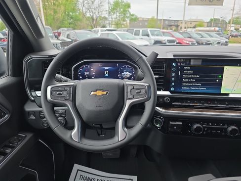 New 2026 Chevrolet Silverado 1500 LT AWD/4WD image 13