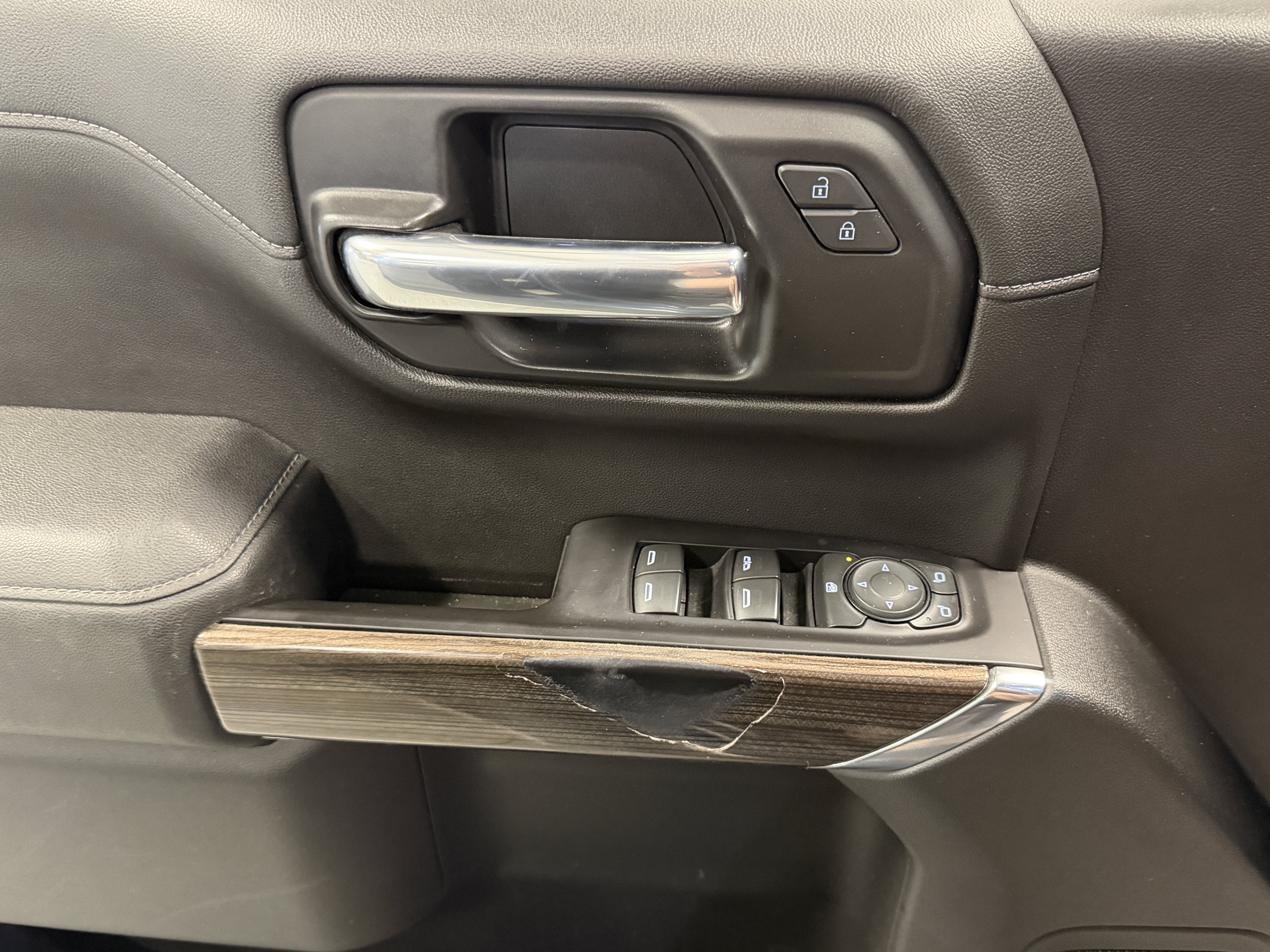 Used 2020 Chevrolet Silverado 1500 RST w/ All-Star Edition AWD/4WD image 15