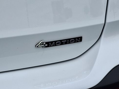 Certified 2023 Volkswagen Taos SEL AWD/4WD image 31
