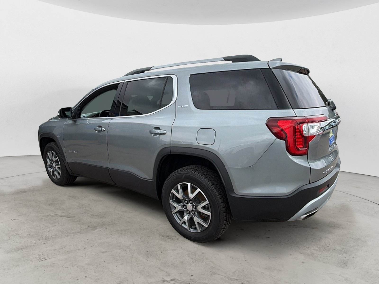 Used 2023 GMC Acadia SLT AWD/4WD image 4