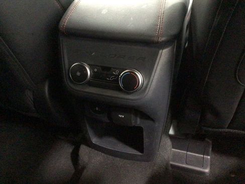 Used 2025 Ford Explorer ST-Line w/ ST-Line Street Pack AWD/4WD image 24