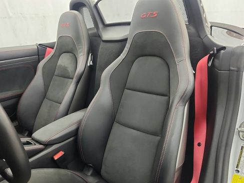 Used 2024 Porsche 718 Boxster GTS RWD image 30