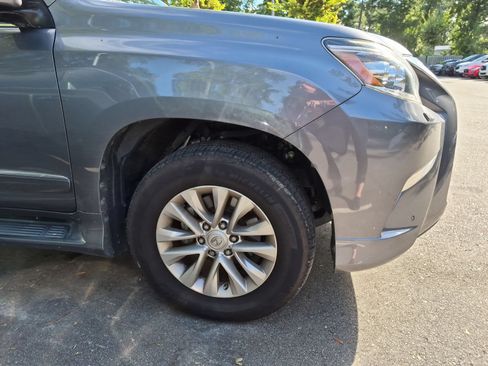 Used 2018 Lexus GX 460 Premium AWD/4WD image 9