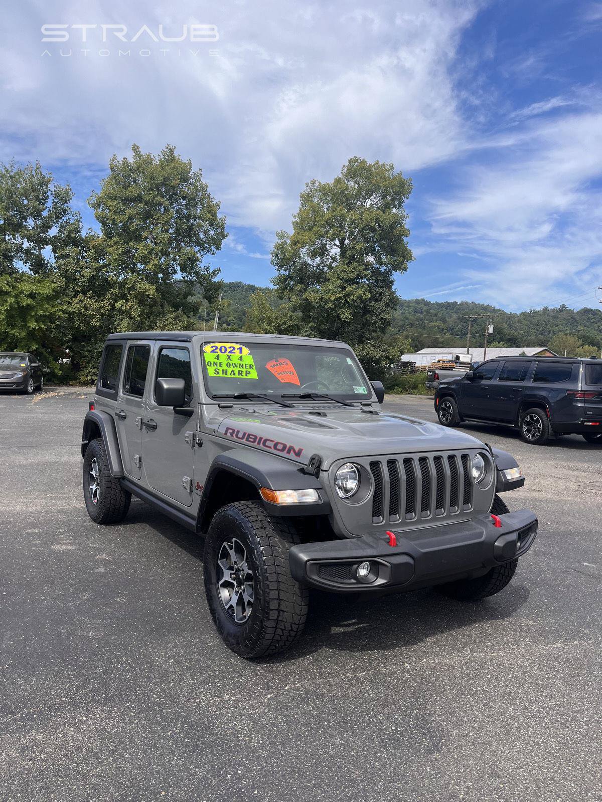 Used 2021 Jeep Wrangler Unlimited Rubicon w/ Cold Weather Group AWD/4WD image 2