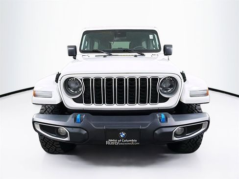 Used 2024 Jeep Wrangler Unlimited Sahara image 2
