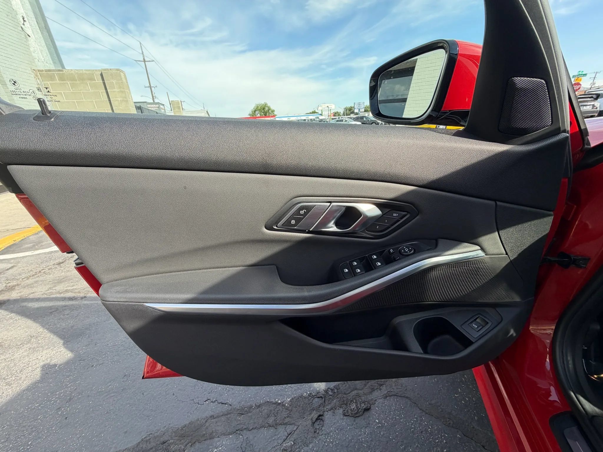 Used 2019 BMW 330i Sedan w/ Convenience Package RWD image 11